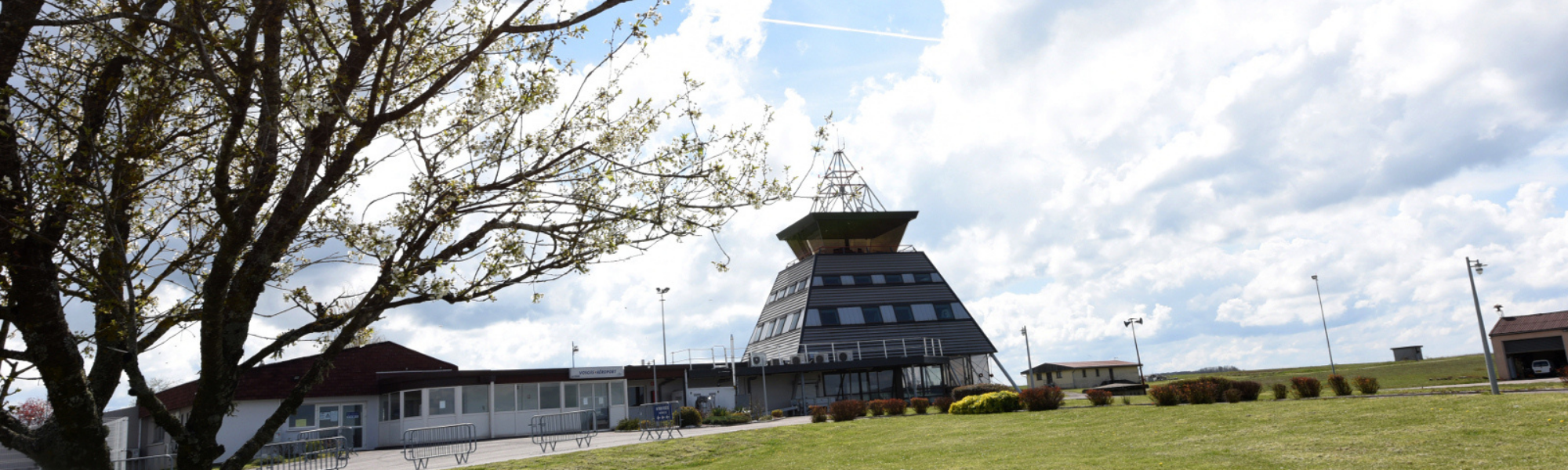 Aéroport Épinal-Mirecourt : départ retardé d&rsquo;Adelor en 2022 !